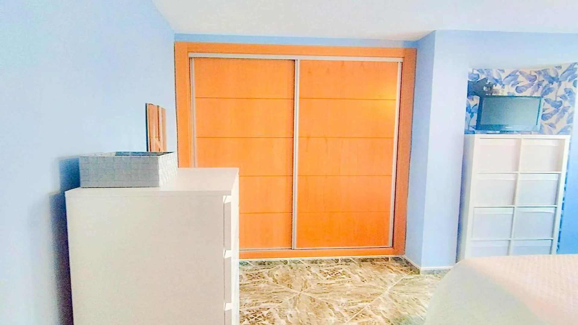 Sol & Beach Apt- Coastal Retreat By The Sea إِستيبونا شقة