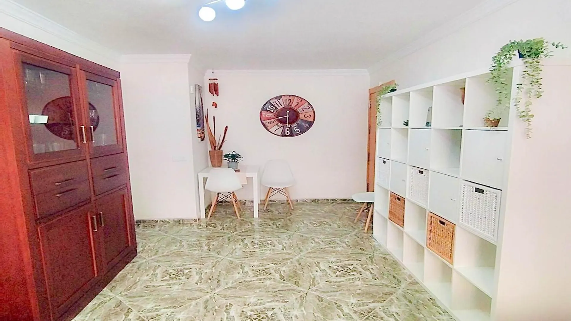 Sol & Beach Apt- Coastal Retreat By The Sea Estepona